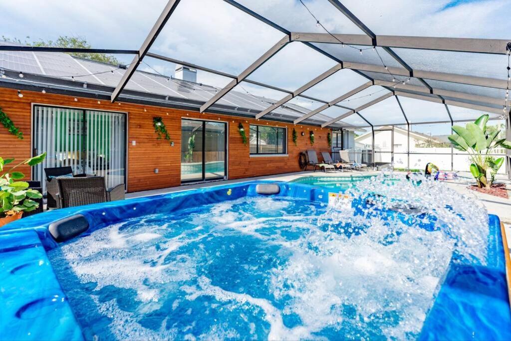 The Pelican/Pool/Hottub/Gameroom Brandon Exterior photo