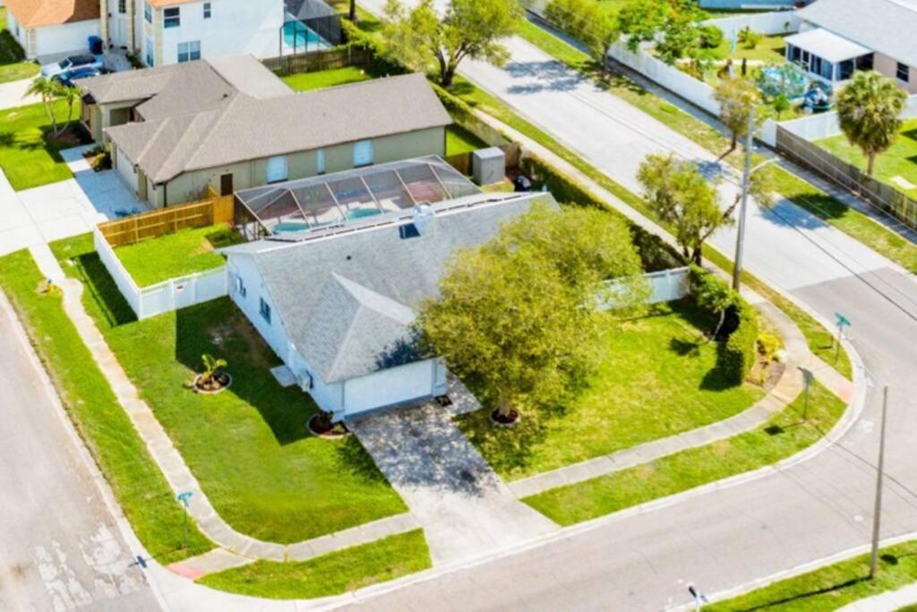 The Pelican/Pool/Hottub/Gameroom Brandon Exterior photo